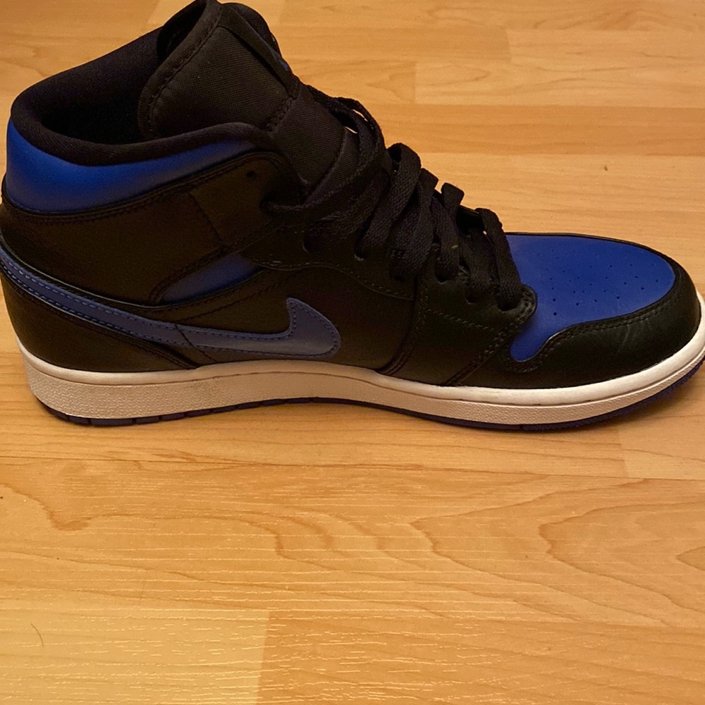 Air Jordan 1 Mid